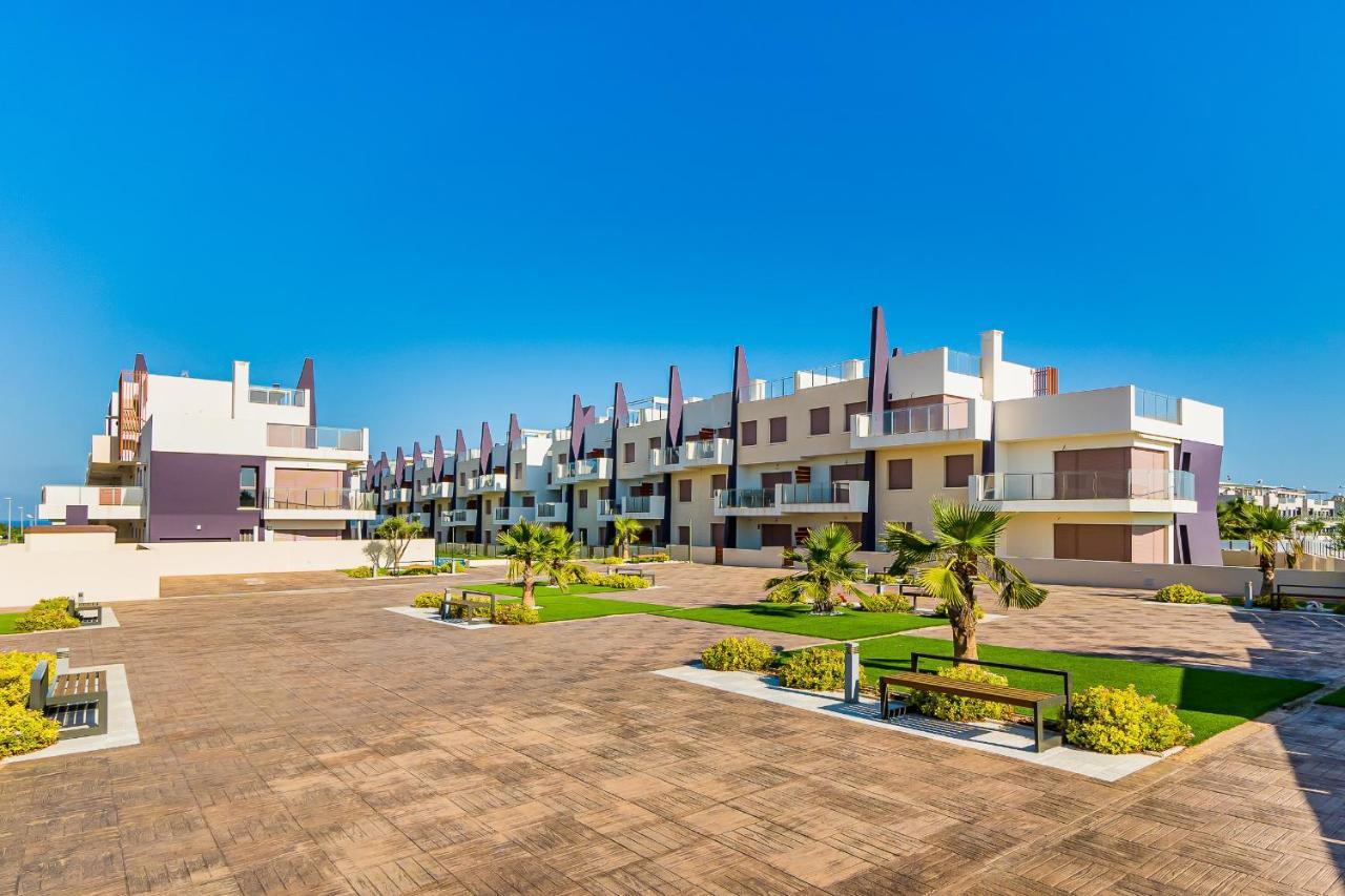 High Class 2 Bedroom Apartment With Underfloor Heating Torre de la Horadada المظهر الخارجي الصورة