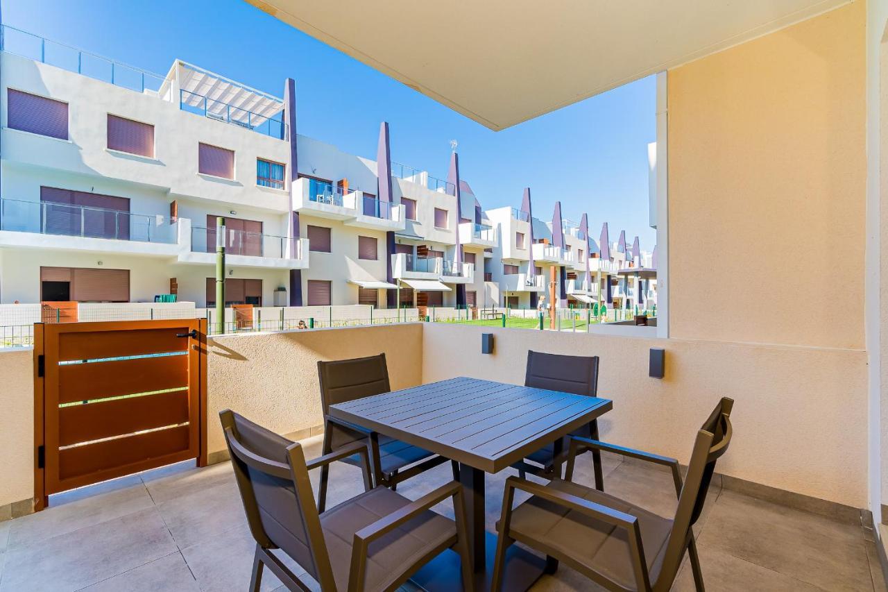 High Class 2 Bedroom Apartment With Underfloor Heating Torre de la Horadada المظهر الخارجي الصورة