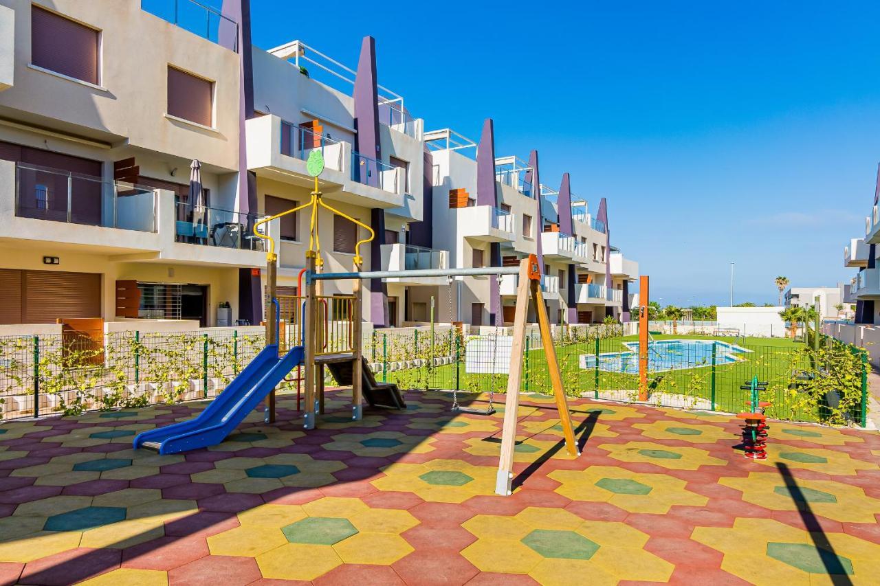 High Class 2 Bedroom Apartment With Underfloor Heating Torre de la Horadada المظهر الخارجي الصورة